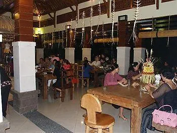 公寓 Anika Guest House 图班 印尼